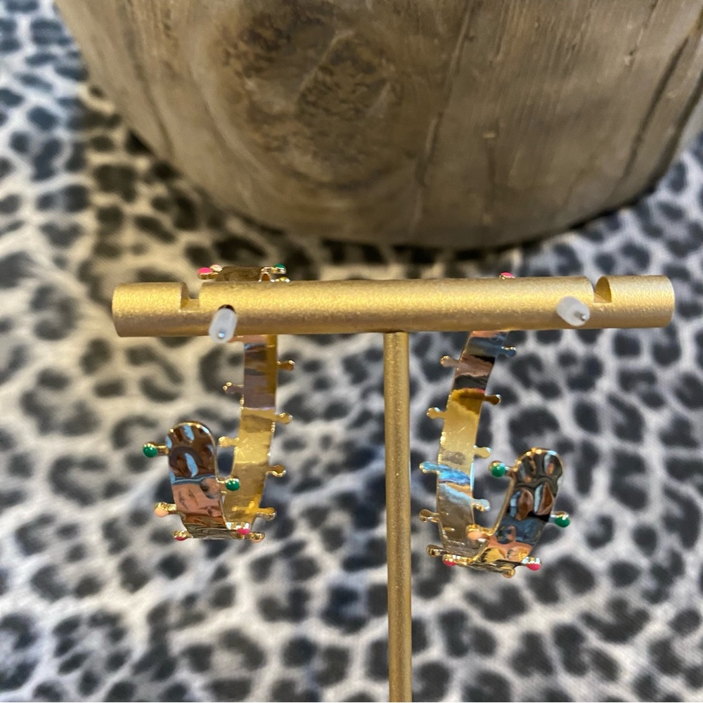Gold Hammered Hoop Earrings Enamel Dot Detail NWT - Picture 7 of 13